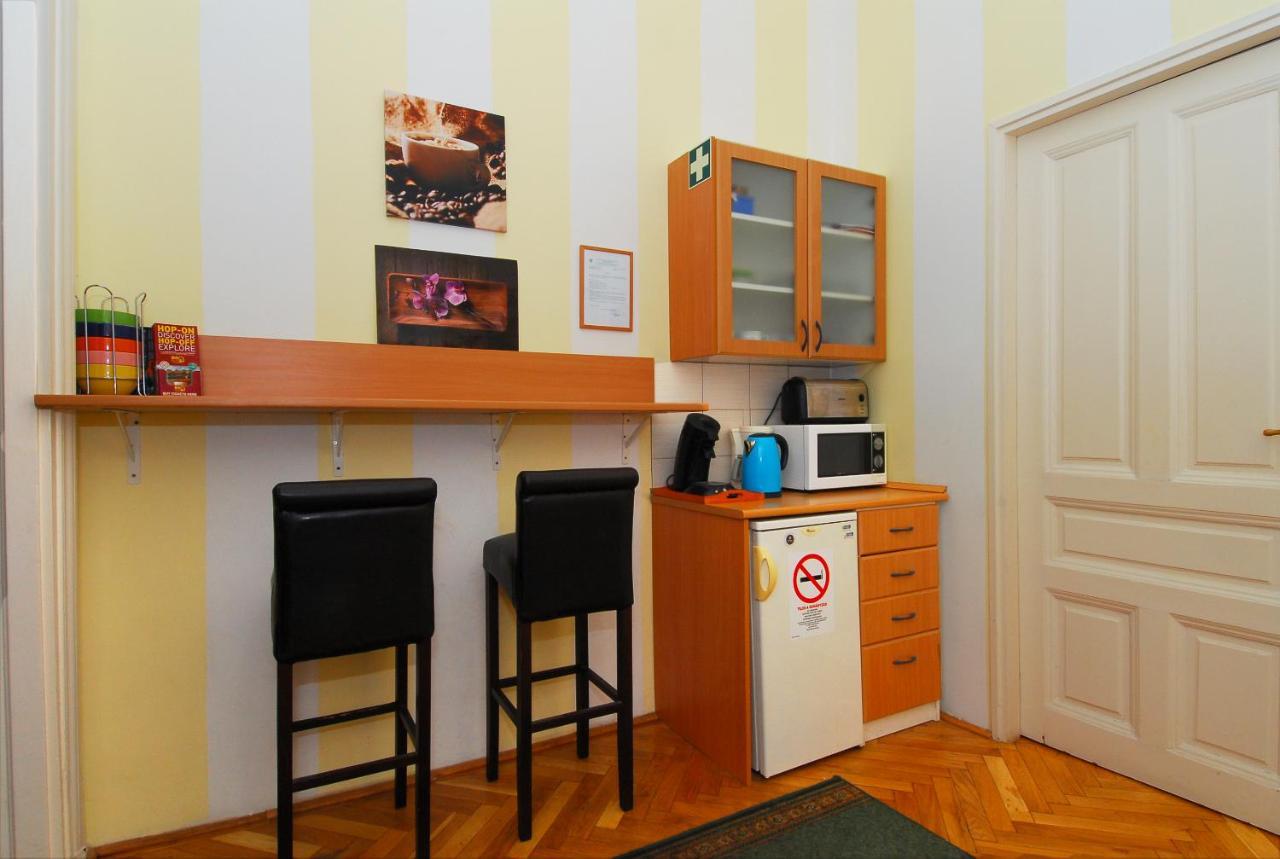 Mandy Apartments Budapeste Exterior foto